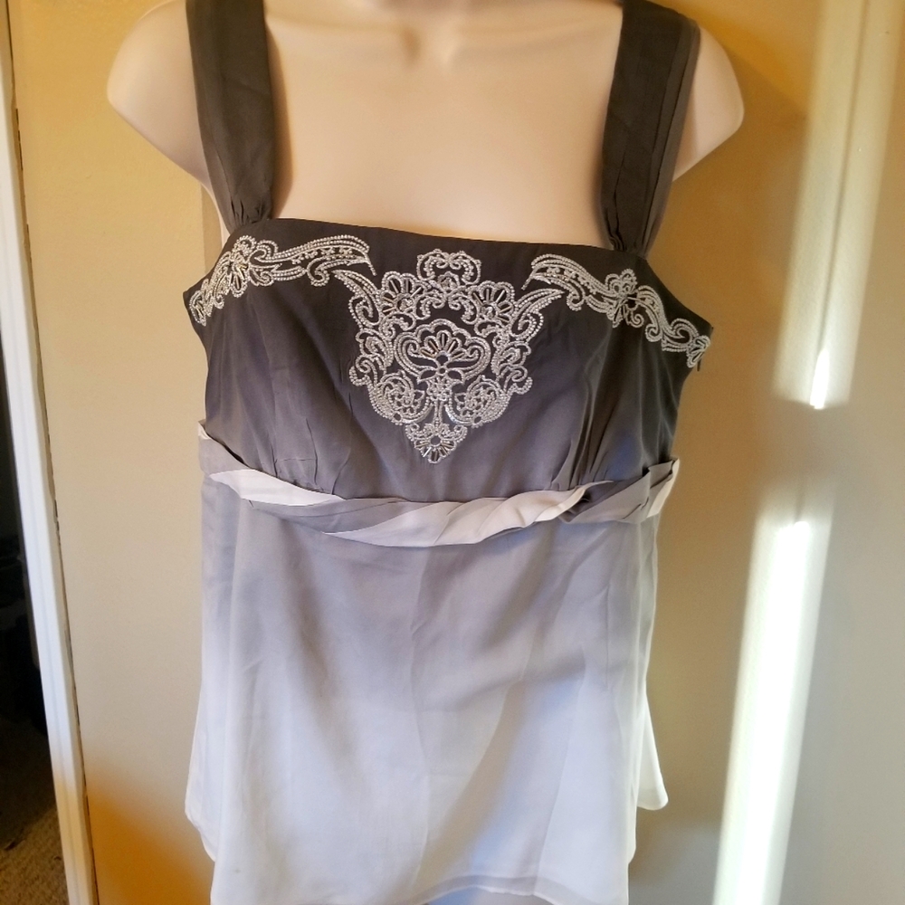 White House Black Market Size S